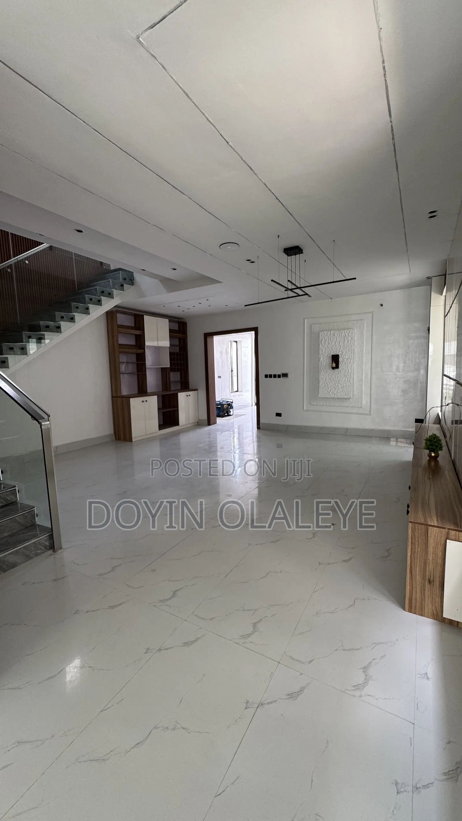 5bdrm Duplex in Ado / Ajah for sale