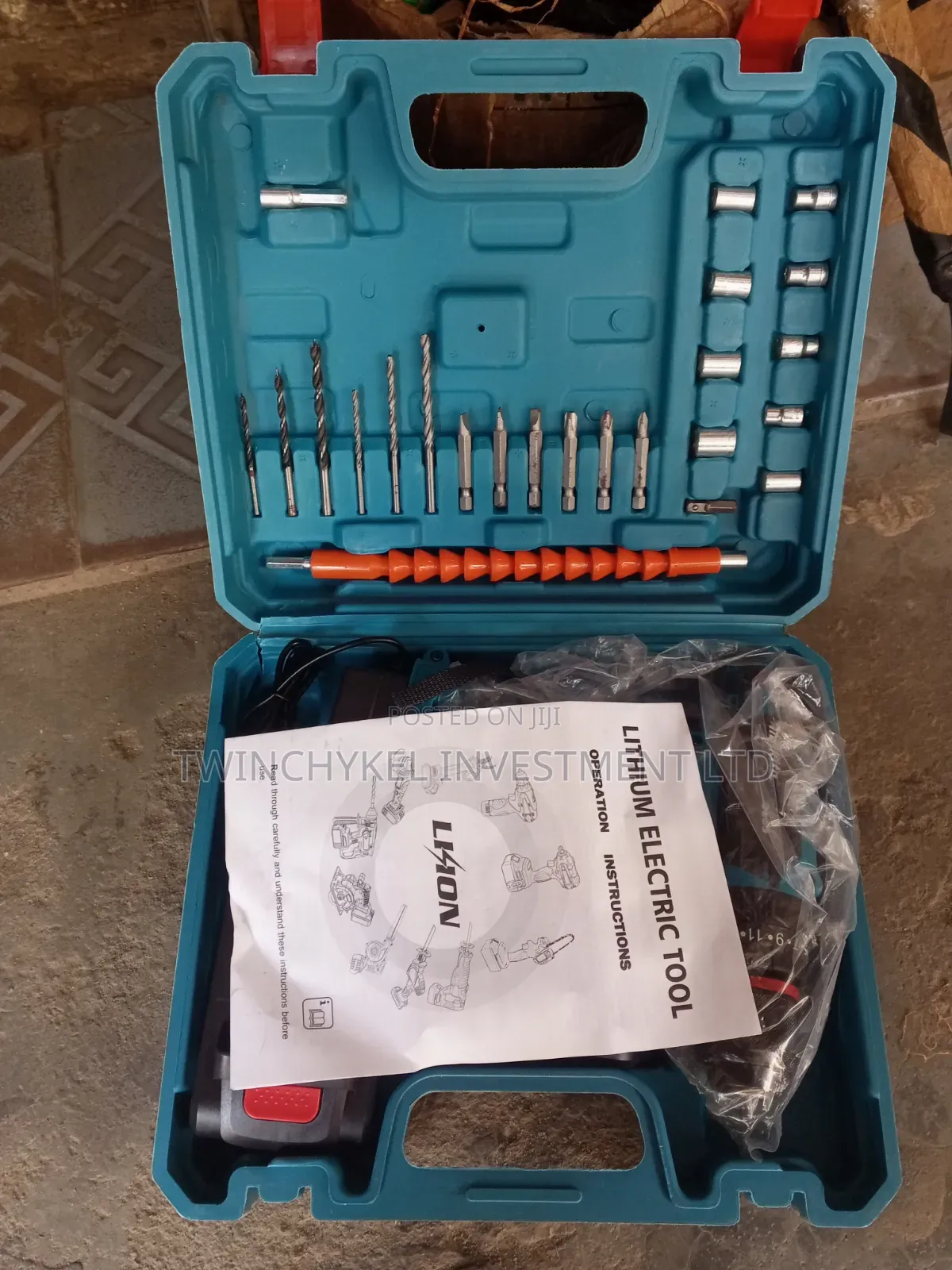 Makita Tools Box and Battery Machine
