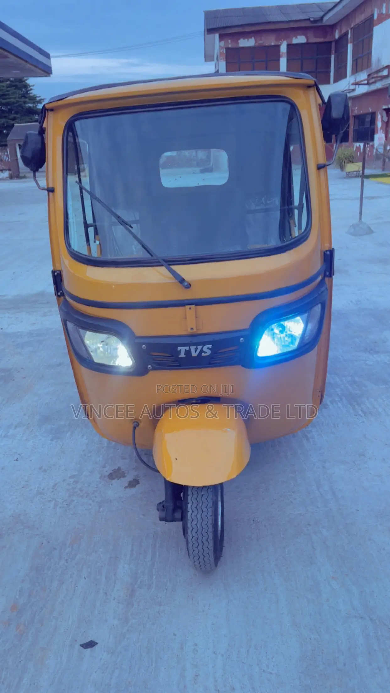 TVS King Deluxe Plus iTouch Start 2024 Yellow