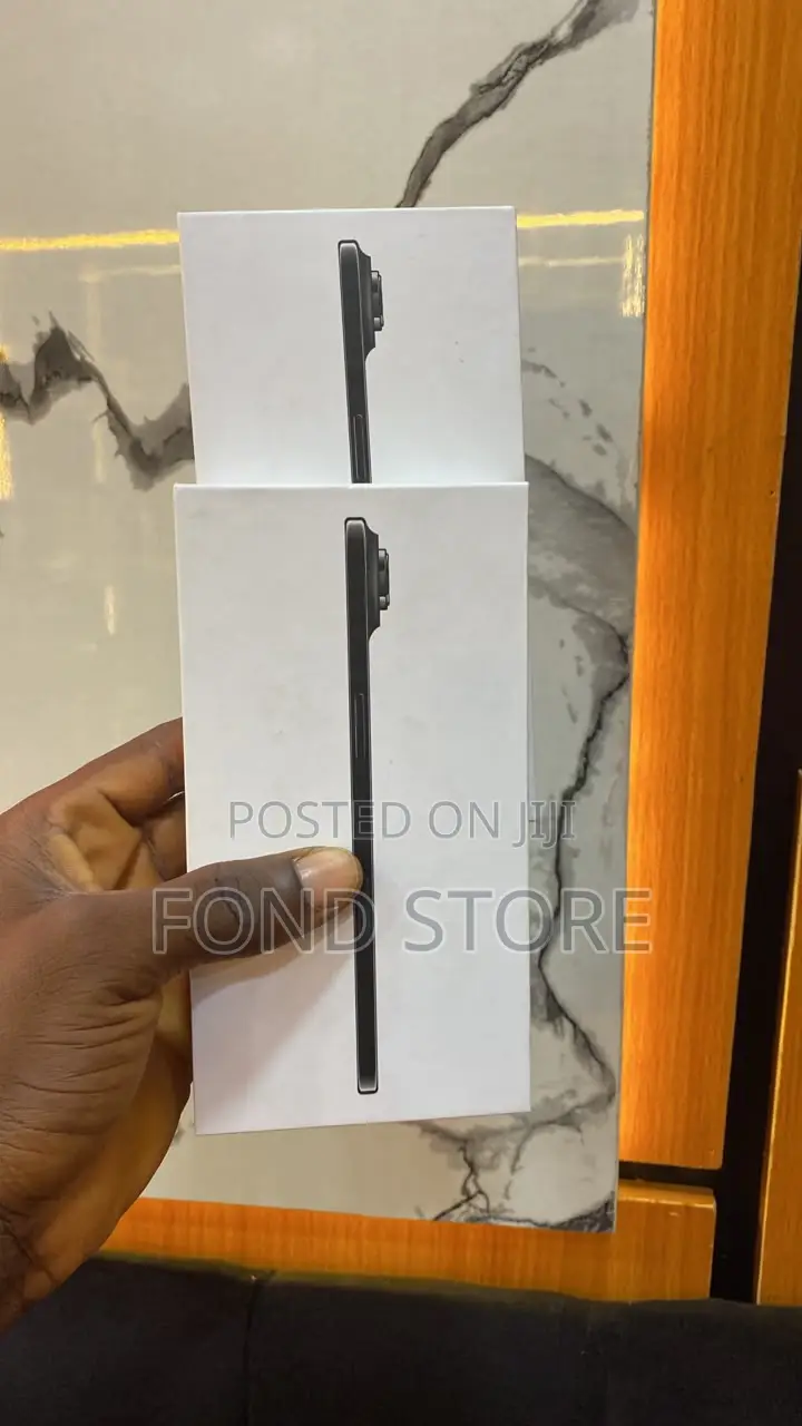 New Apple iPhone Air 256 GB Black