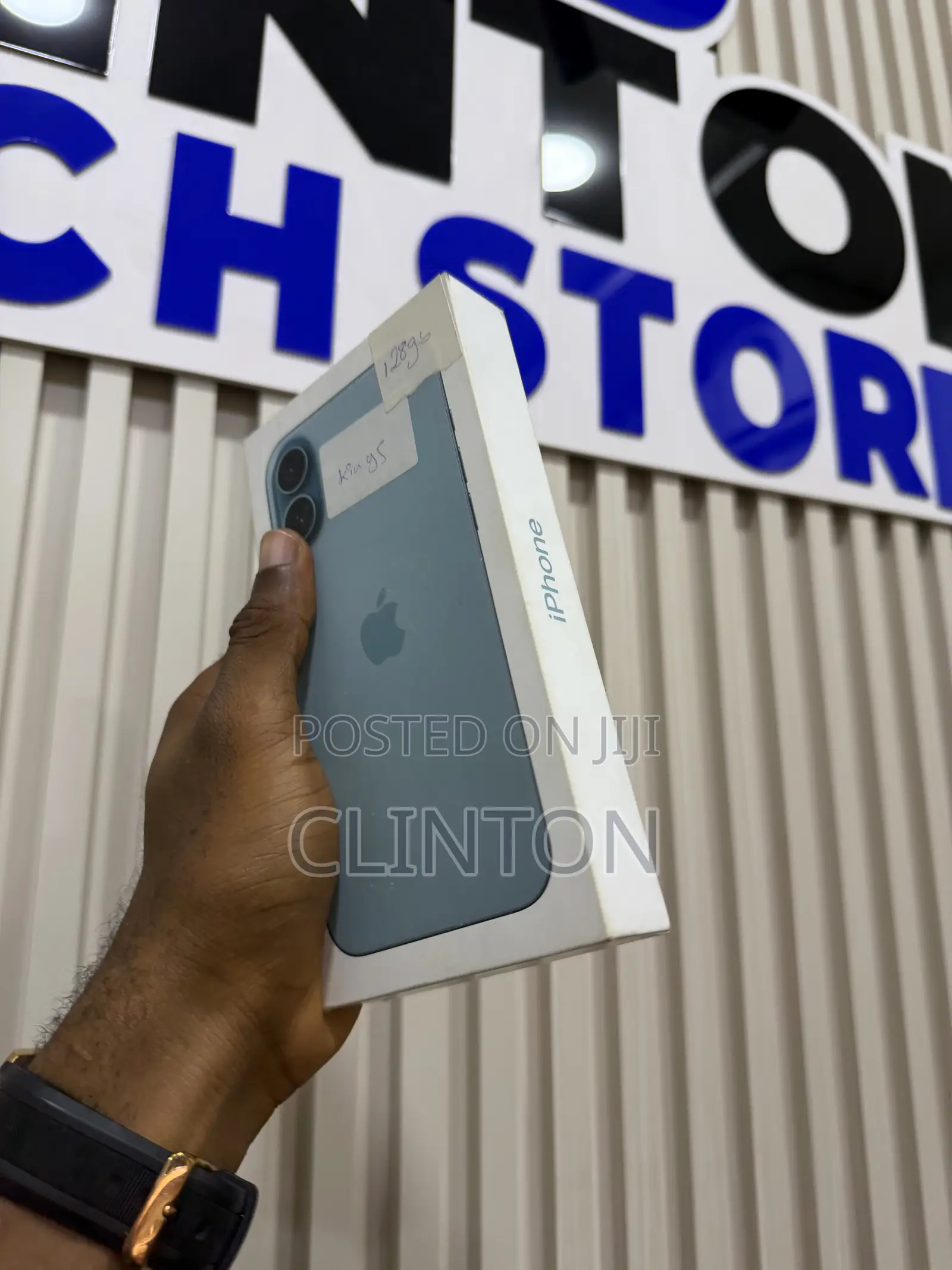 New Apple iPhone 16 Plus 128 GB Blue