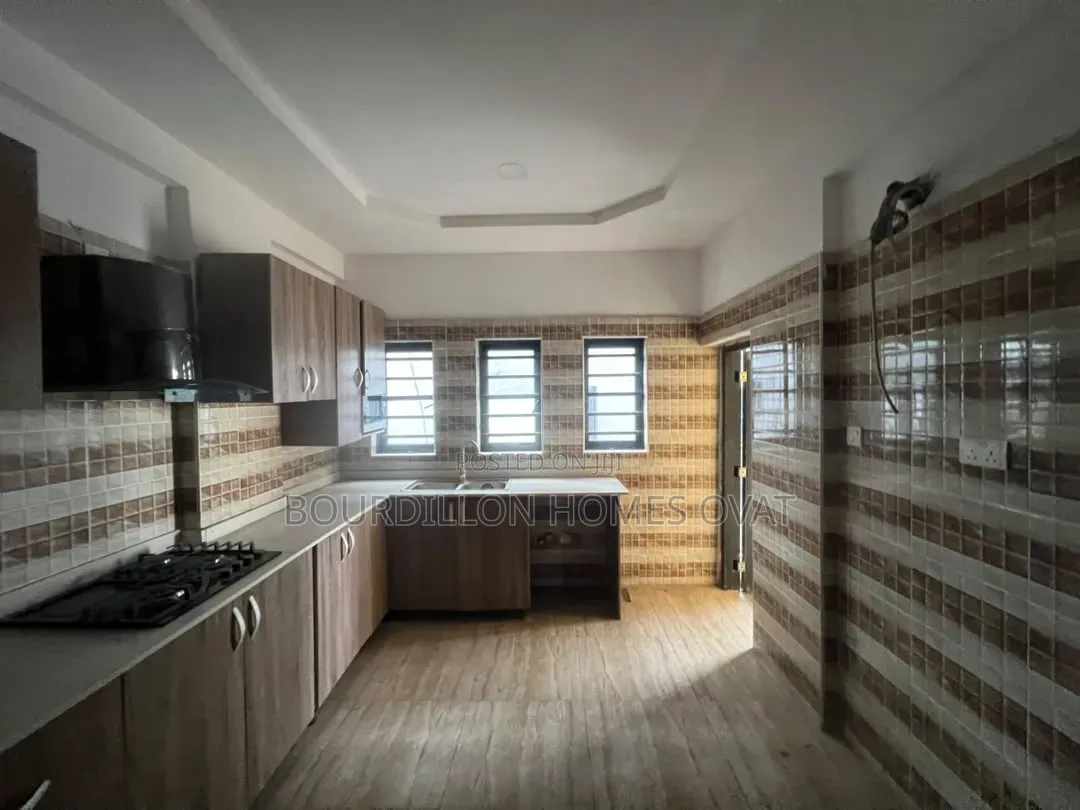 4bdrm Apartment in Off Freedom Way for sale