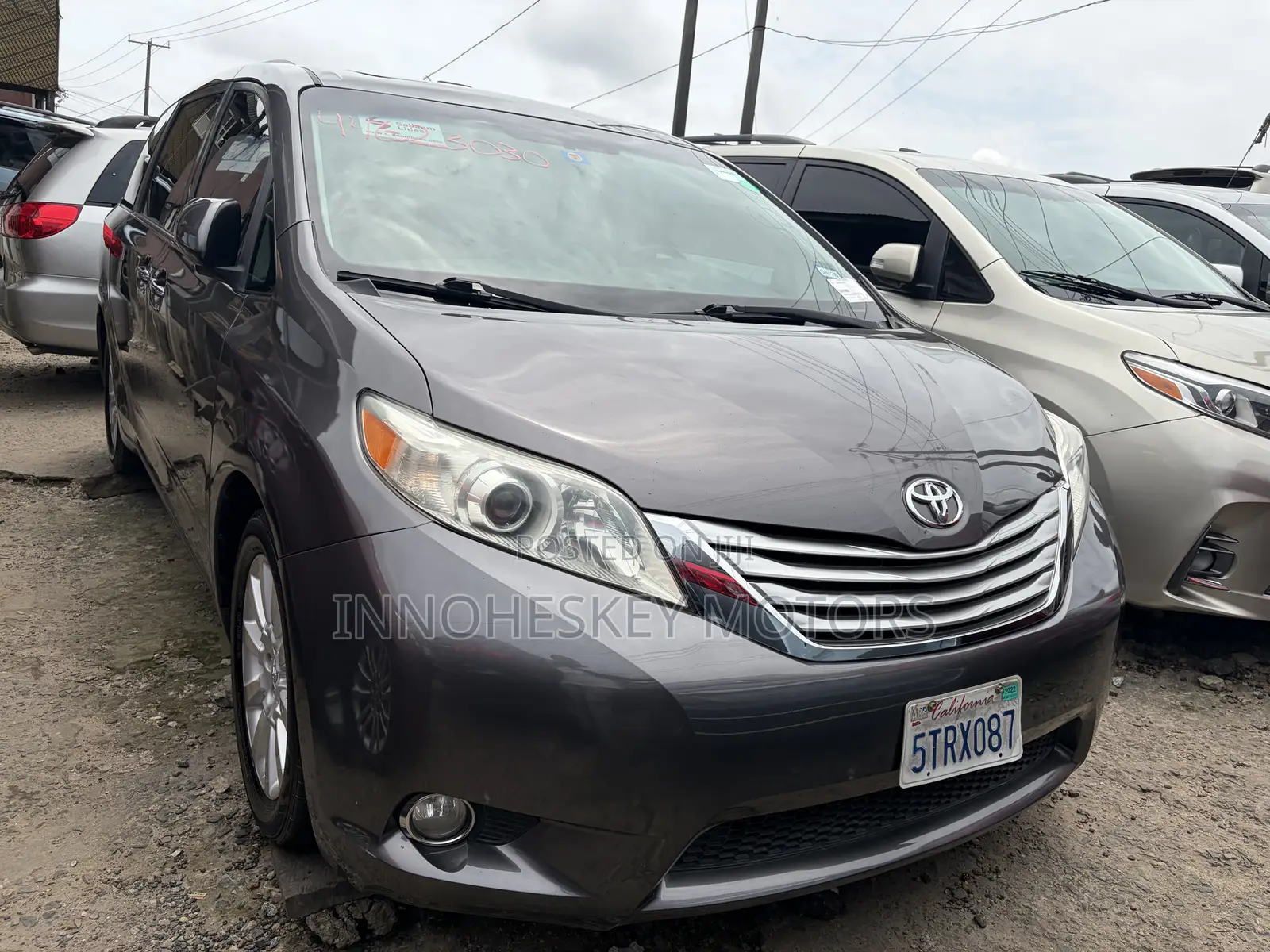 Toyota Sienna Limited FWD 7-Passenger 2013 Gray