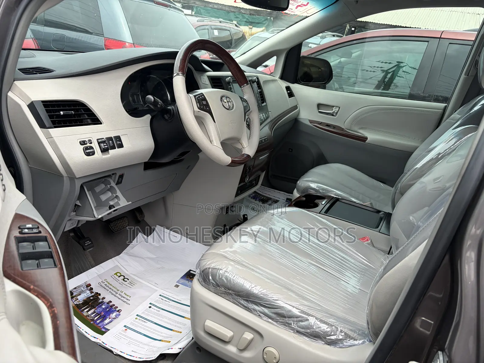 Toyota Sienna Limited FWD 7-Passenger 2013 Gray