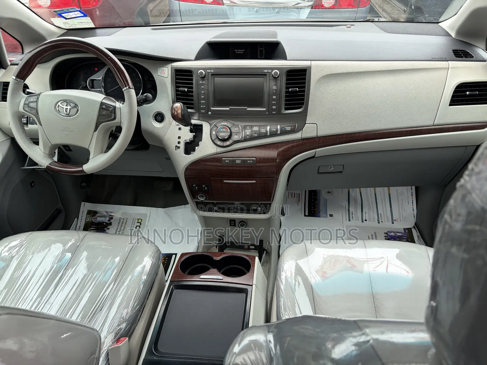 Toyota Sienna Limited FWD 7-Passenger 2013 Gray