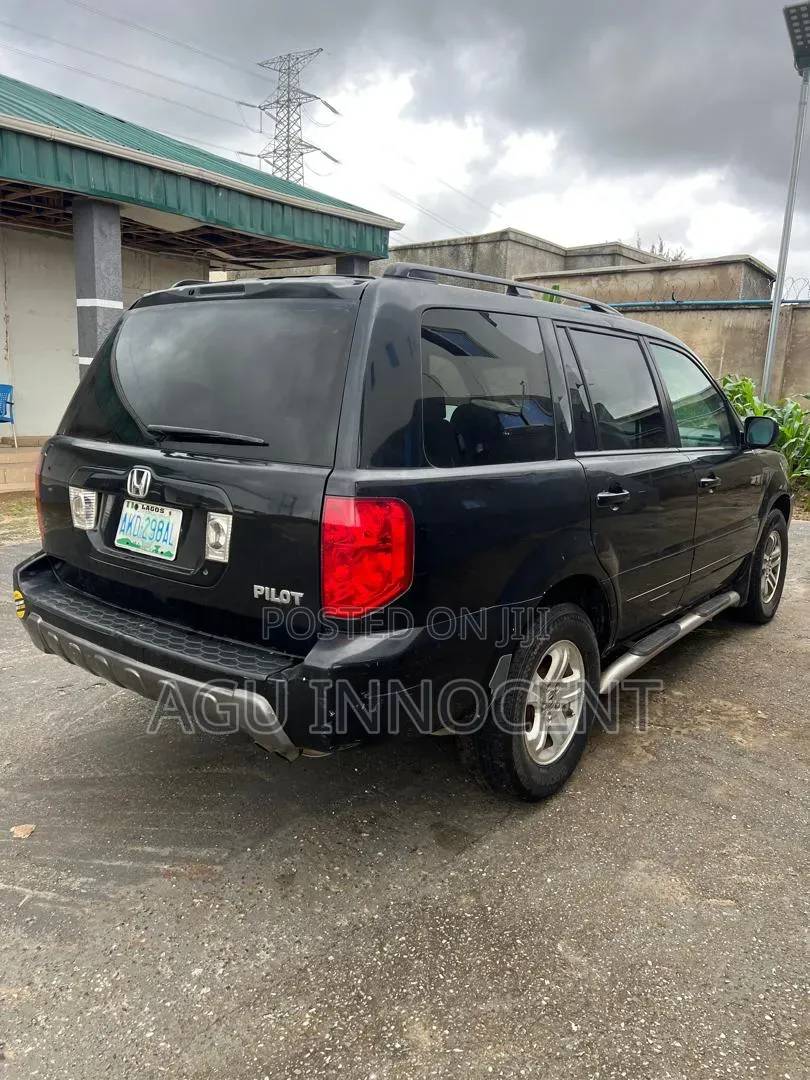 Honda Pilot 2005 Black