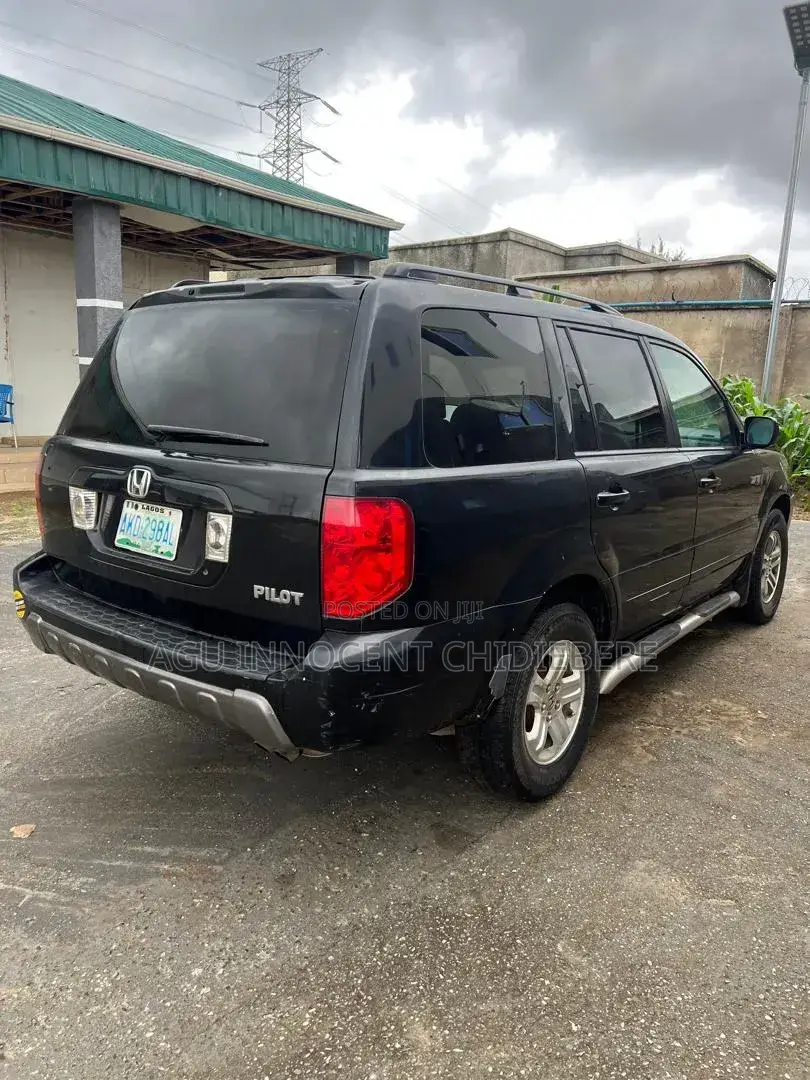 Honda Pilot 2005 Black
