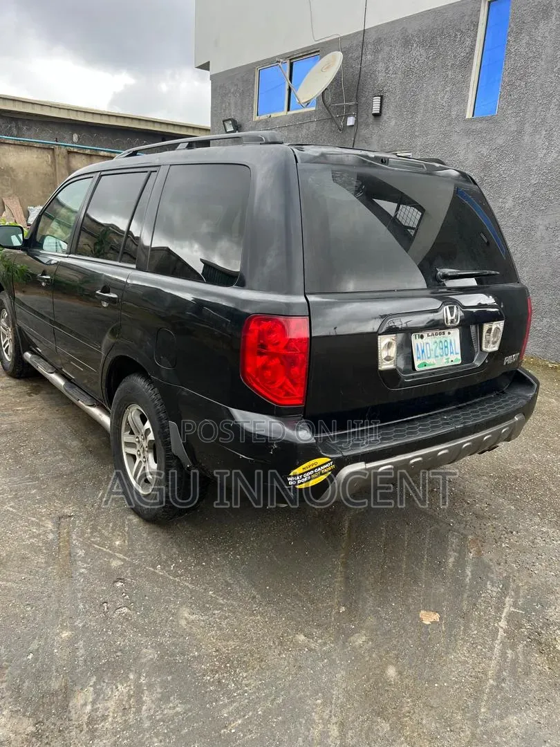 Honda Pilot 2005 Black