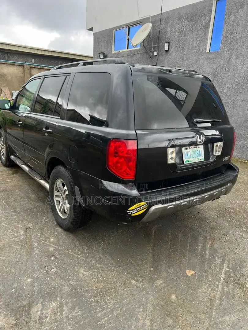 Honda Pilot 2005 Black