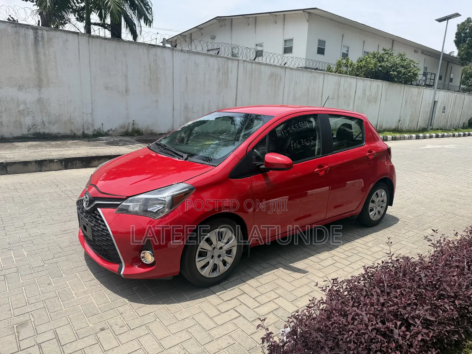 Toyota Yaris LE Hatchback 5dr 2015 Red