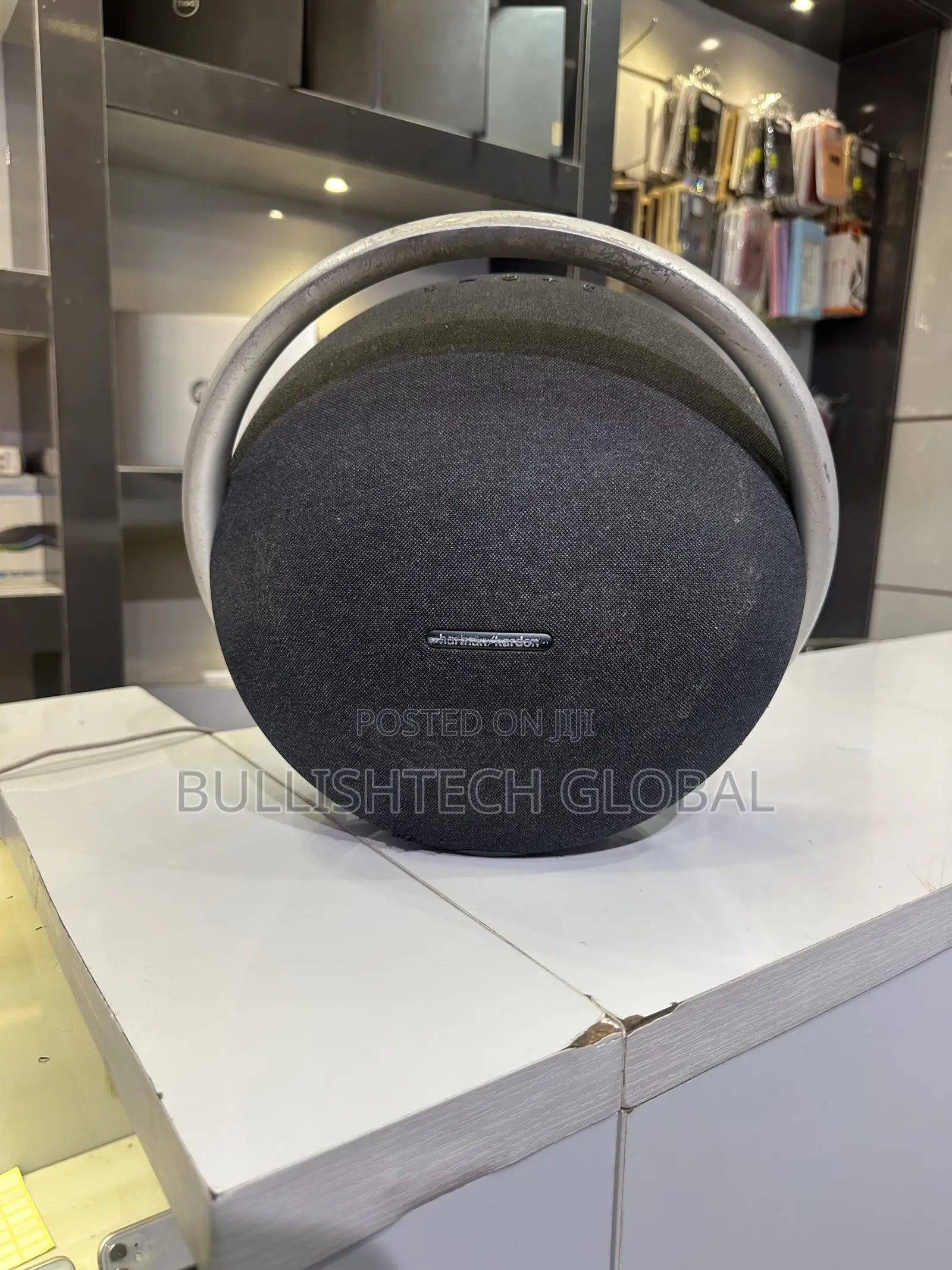 Onyx Studio 8
