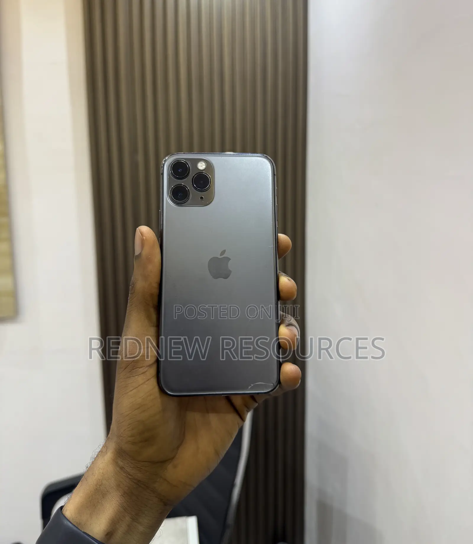 Apple iPhone 11 Pro 64 GB Gray
