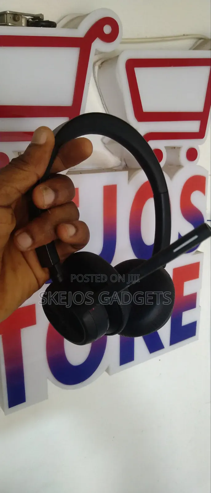 Poly Voyager4320 UC Wireless Headset