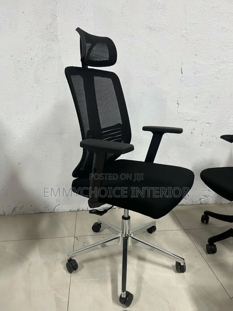 Black Ergonomic Mesh Office Chair With Headrest
