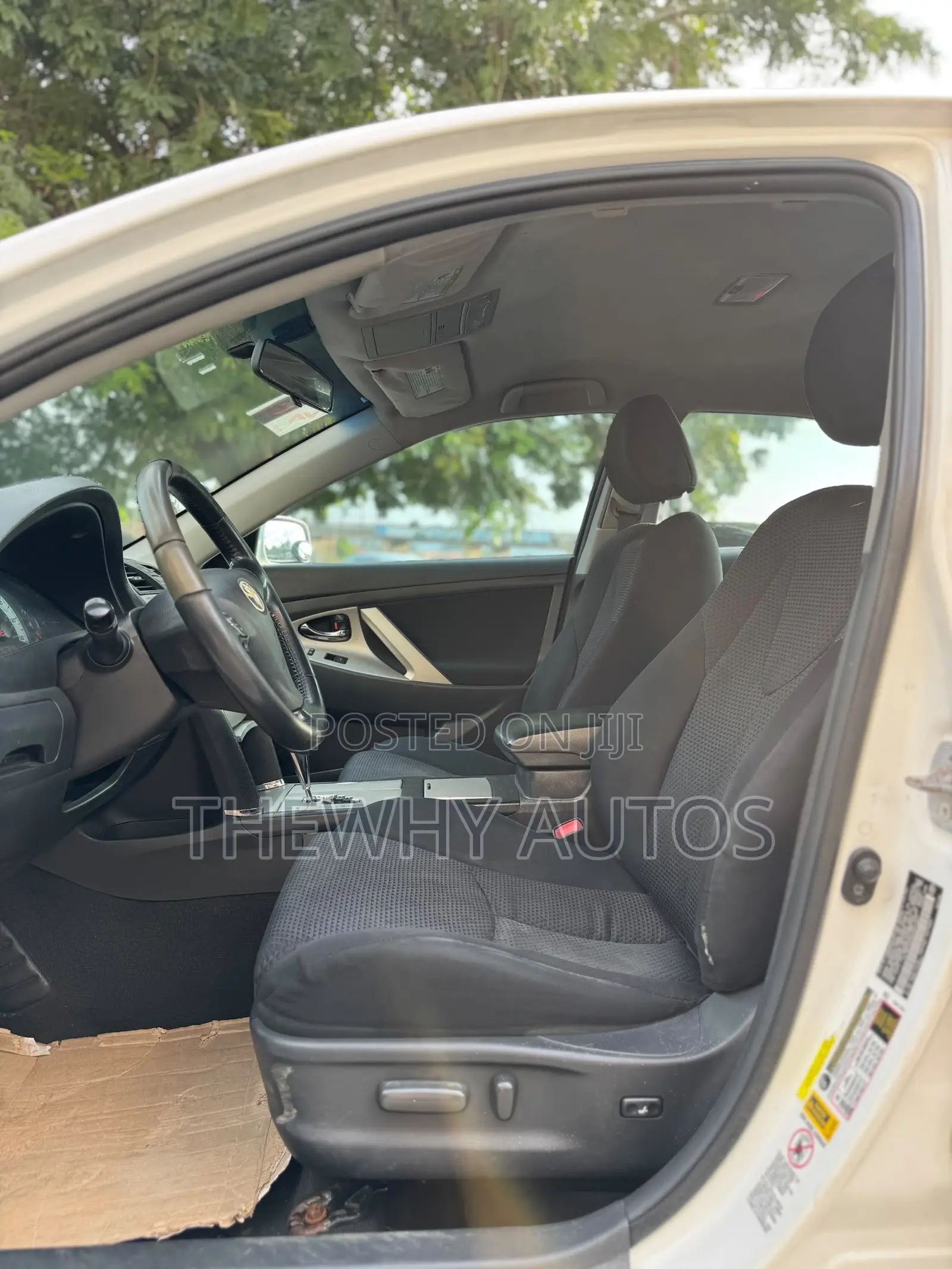 Toyota Camry SE 4dr Sedan (2.5L 4cyl 6AM) 2010 White