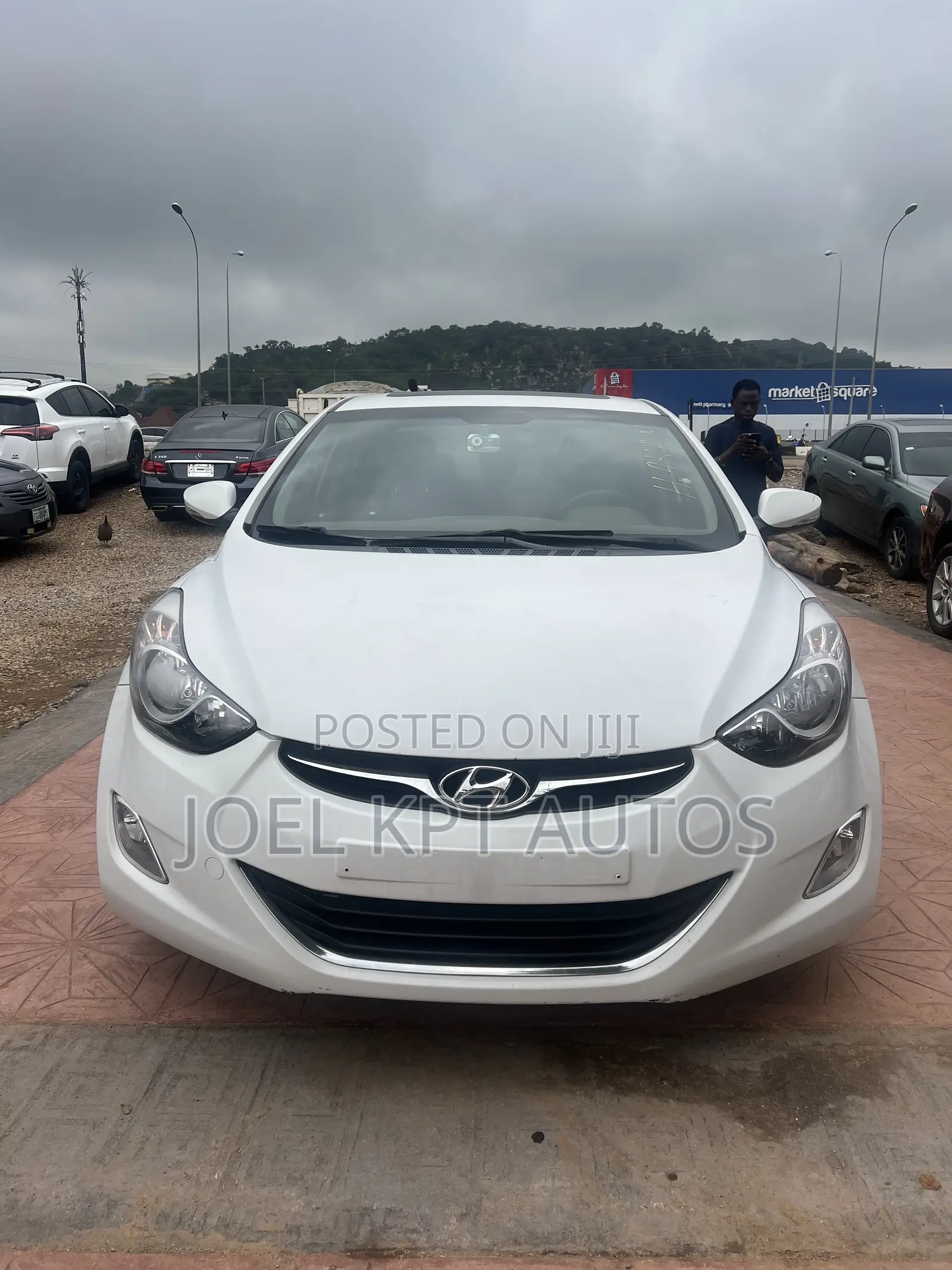 Hyundai Avante 2012 White