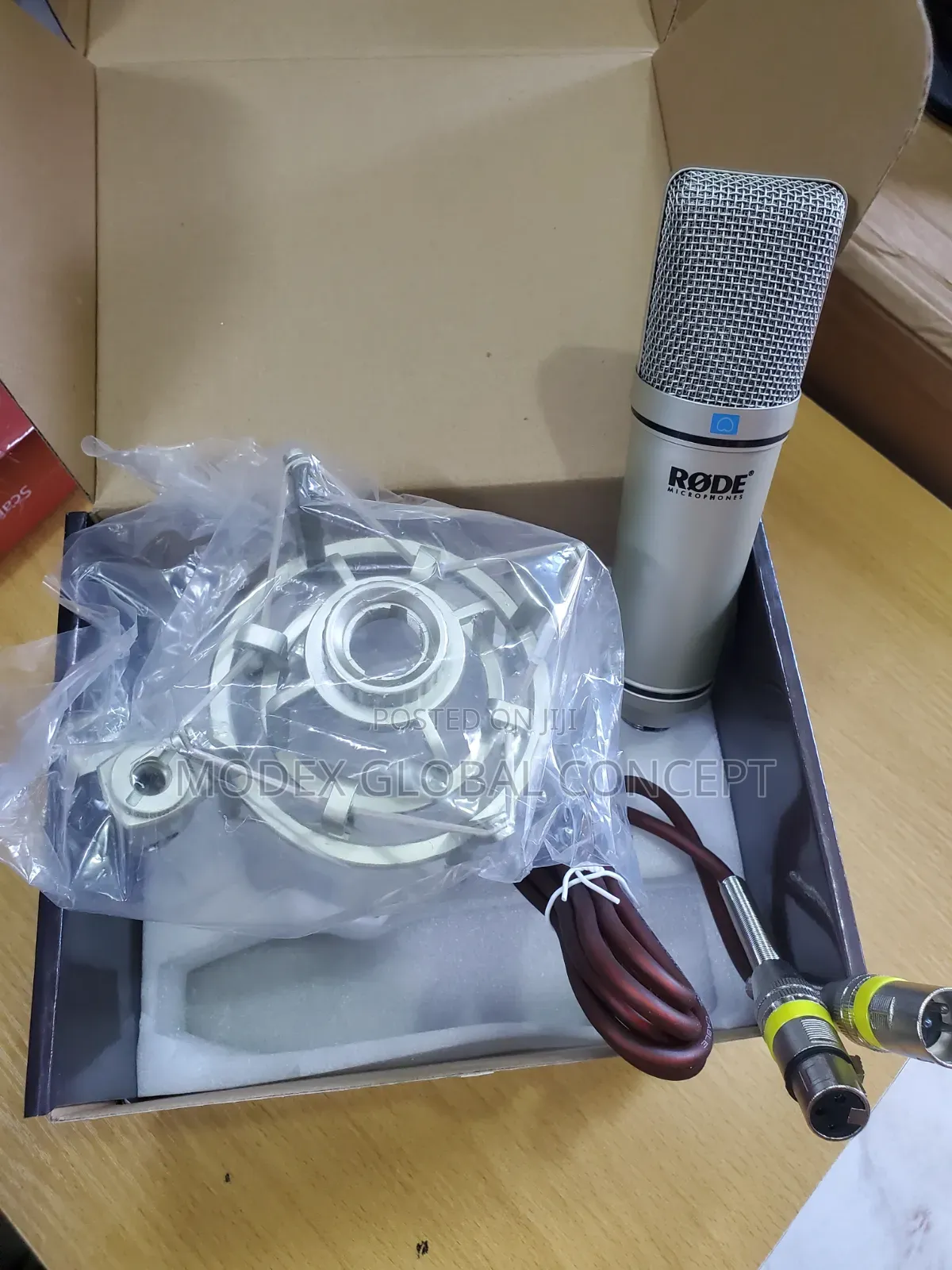 RODE Studio Condenser Dynamic Microphone