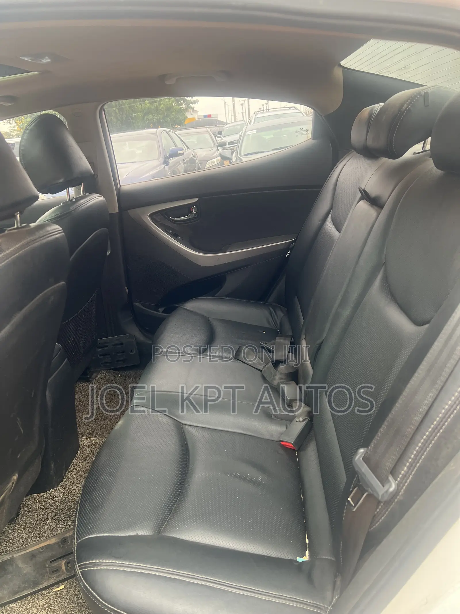 Hyundai Avante 2012 White