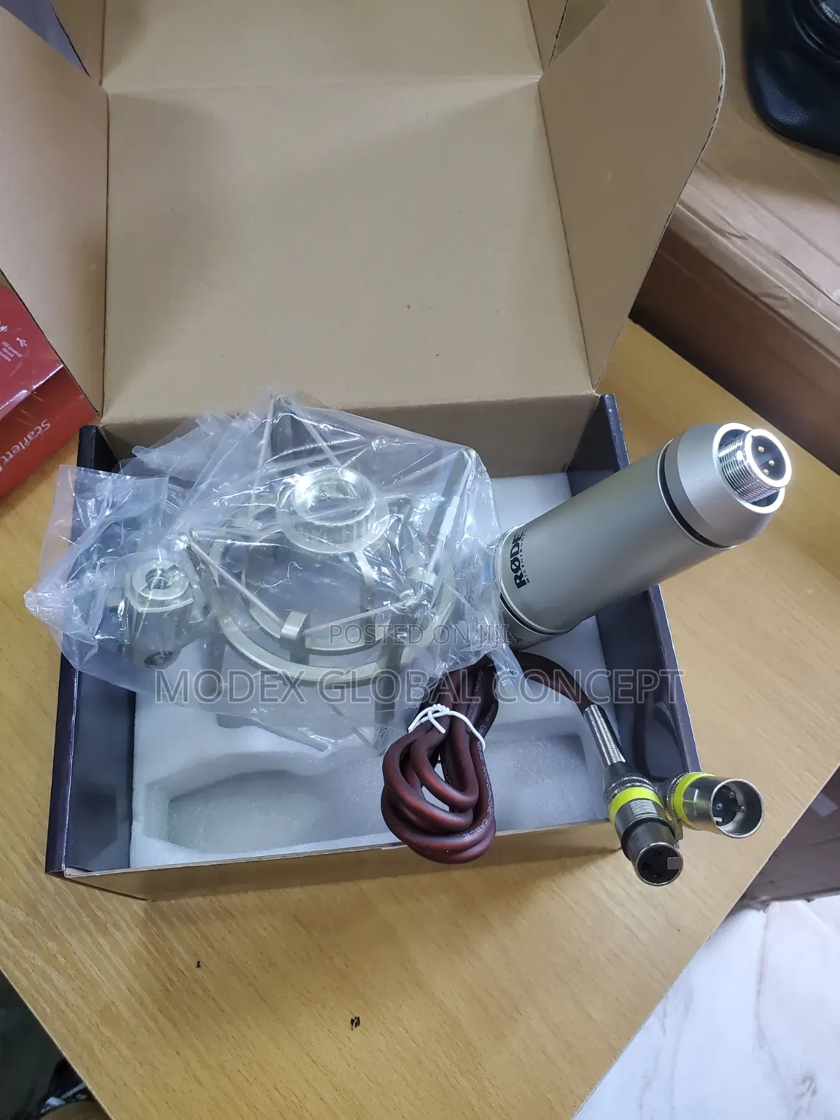 RODE Studio Condenser Dynamic Microphone