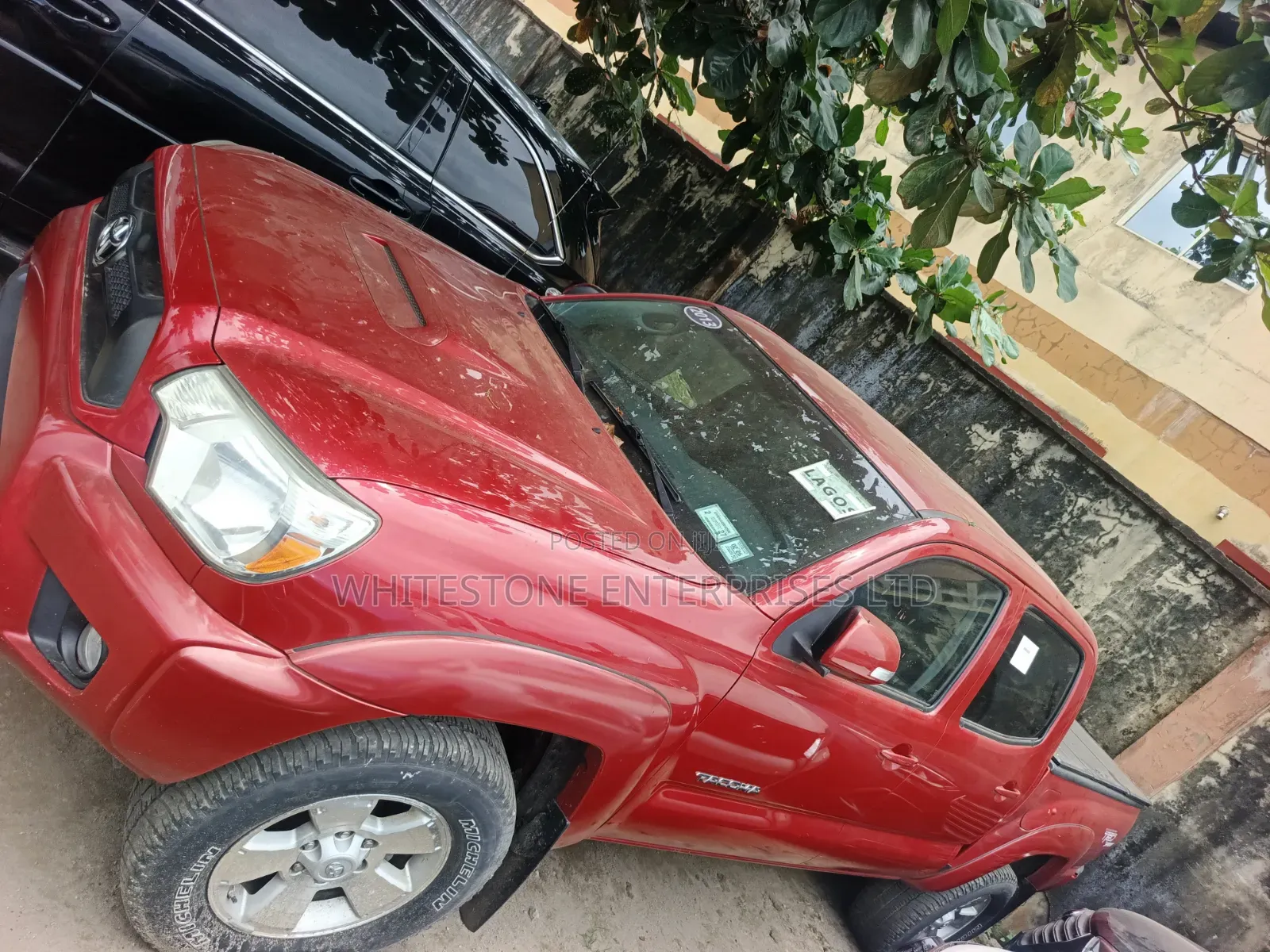 Toyota Tundra 2015 Red