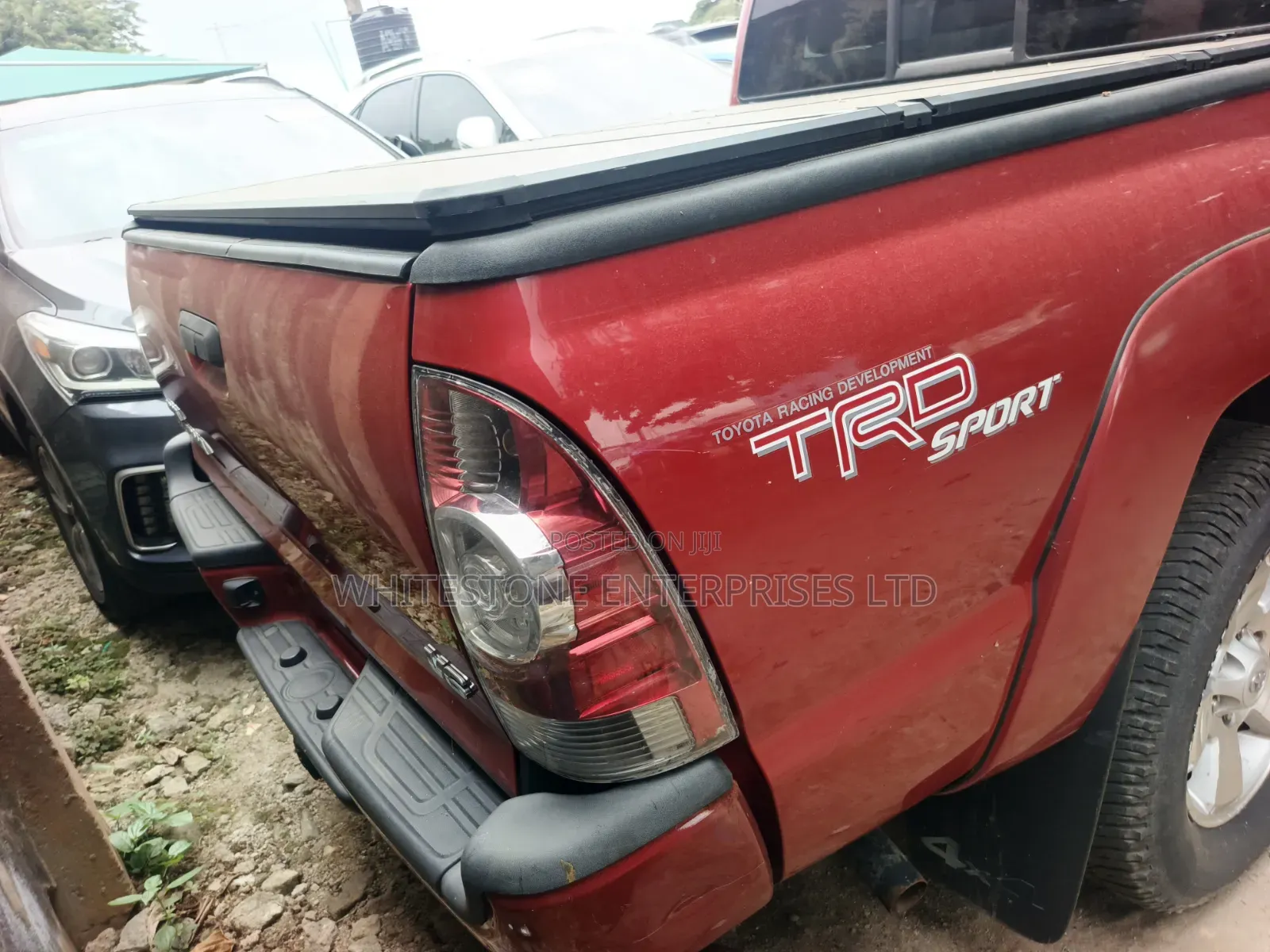 Toyota Tundra 2015 Red
