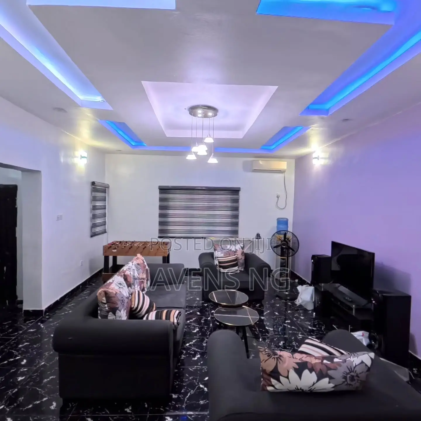 4bdrm Bungalow in Obafemi-Owode for sale
