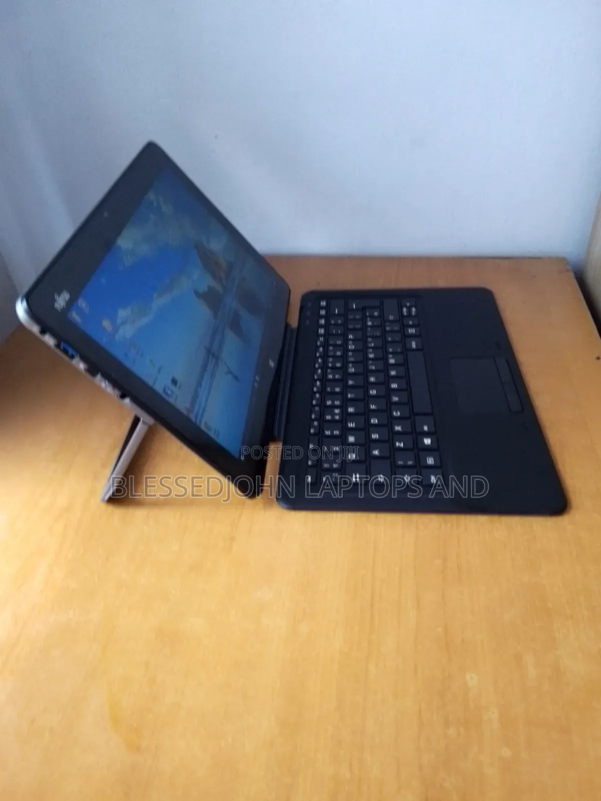 Laptop Fujitsu Stylistic Q702 4GB Intel Core i3 SSD 128GB