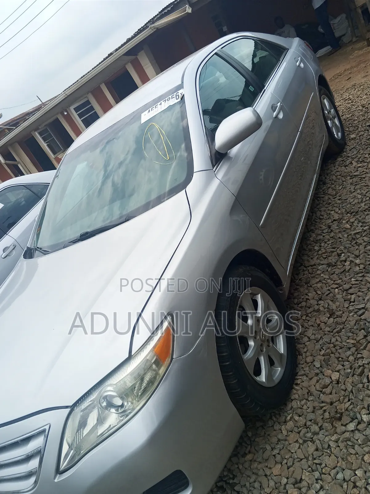 Toyota Camry LE 4dr Sedan (2.5L 4cyl 6A) 2011 Silver