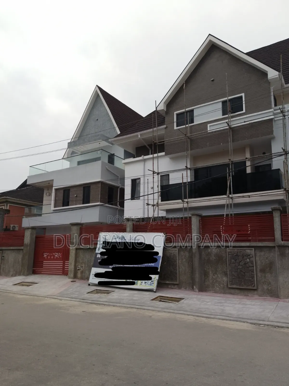 5bdrm Duplex in Phase 2 for sale