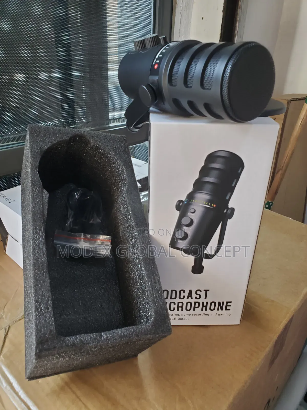 For Podcasting, Home Recording and Gaming, USB and SLR Output