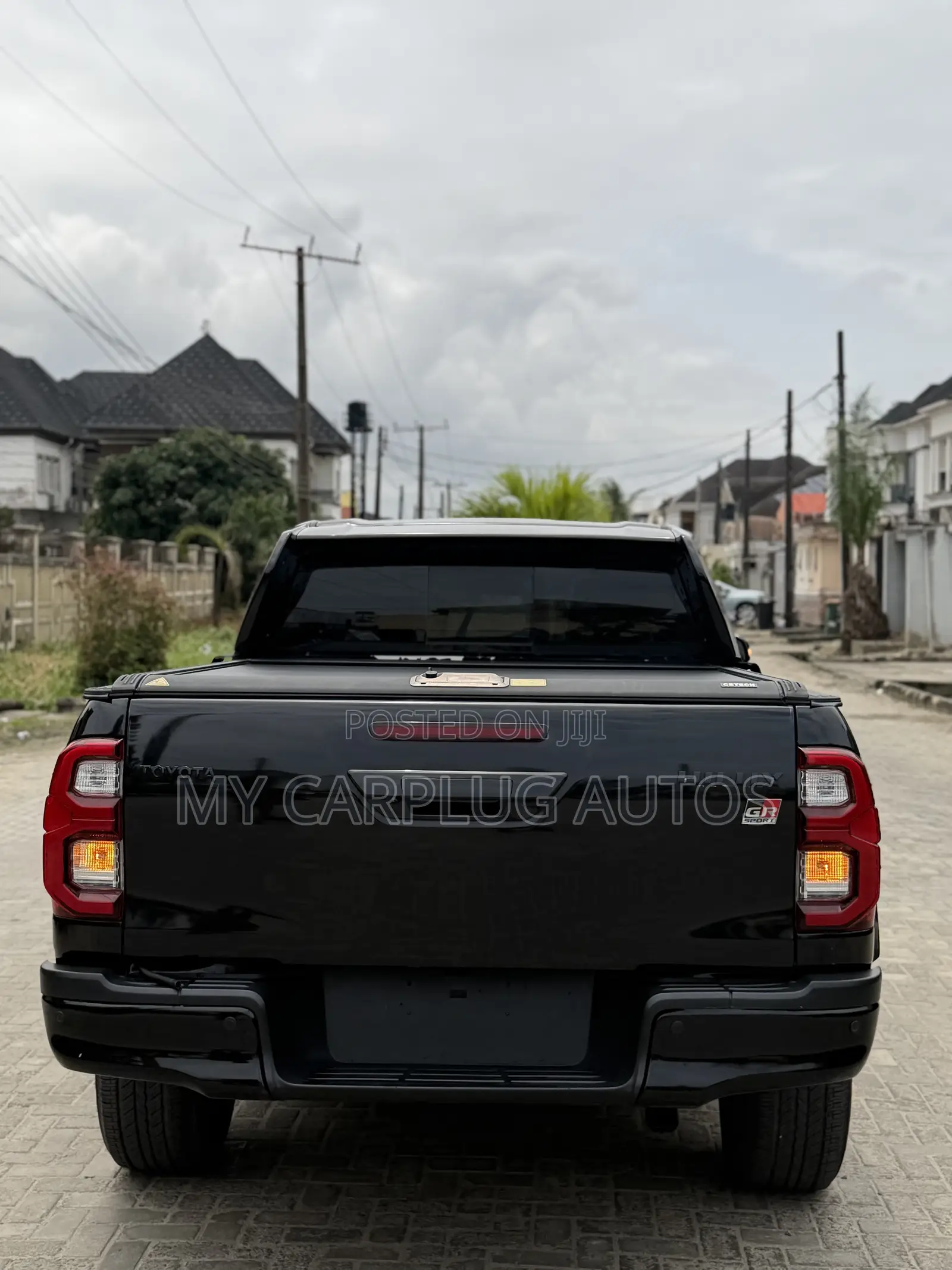 Toyota Hilux 2021 Black