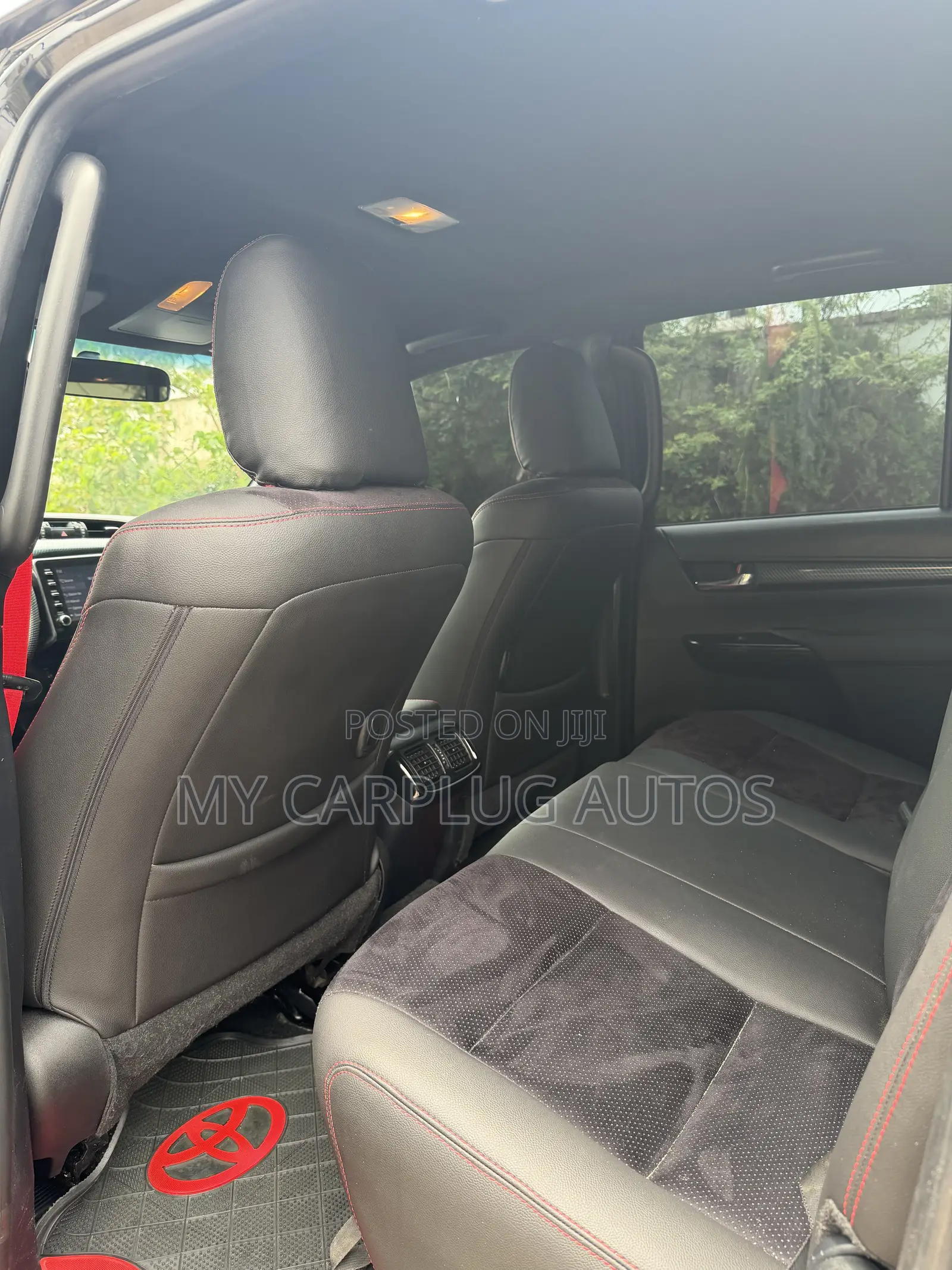 Toyota Hilux 2021 Black