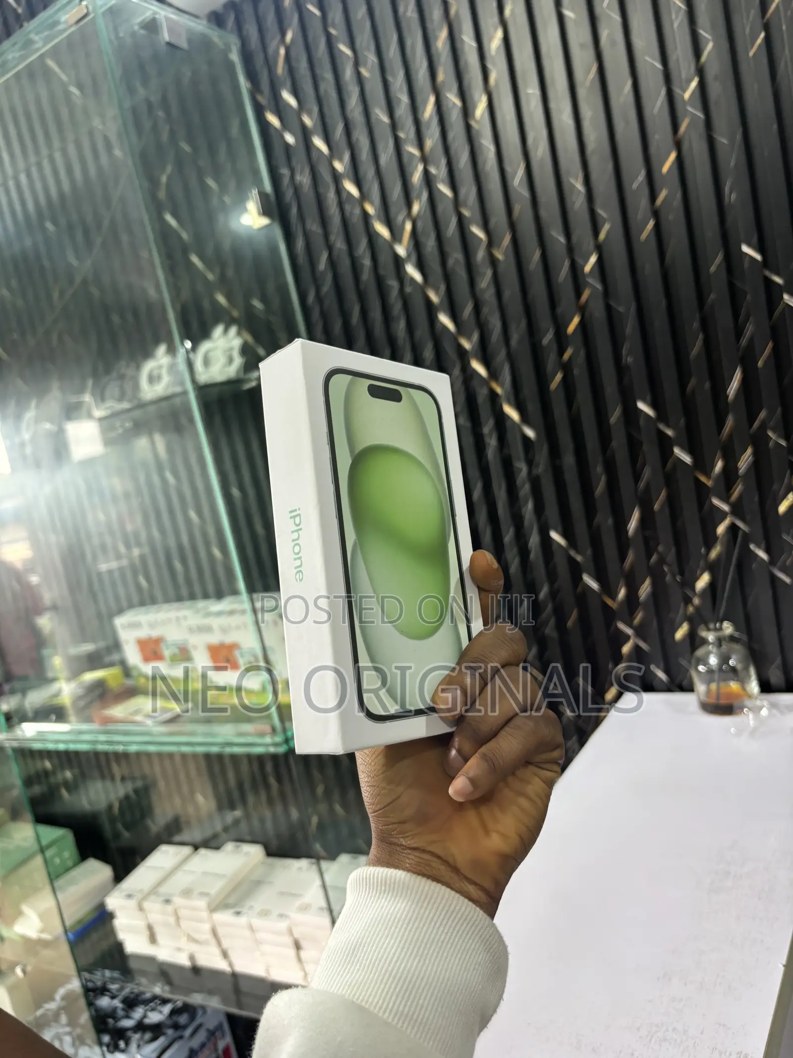 New Apple iPhone 15 128 GB Green
