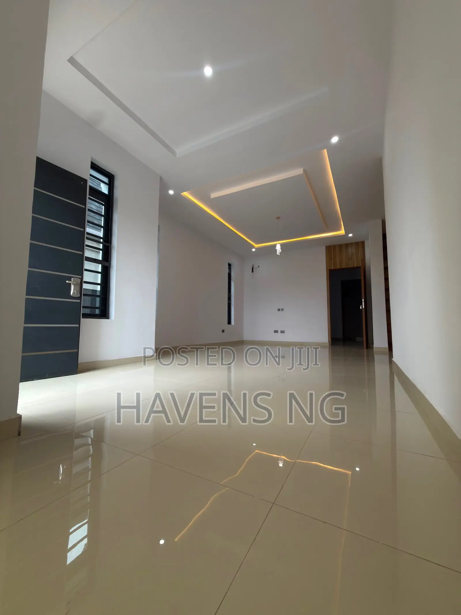 4bdrm Duplex in Akobo for sale