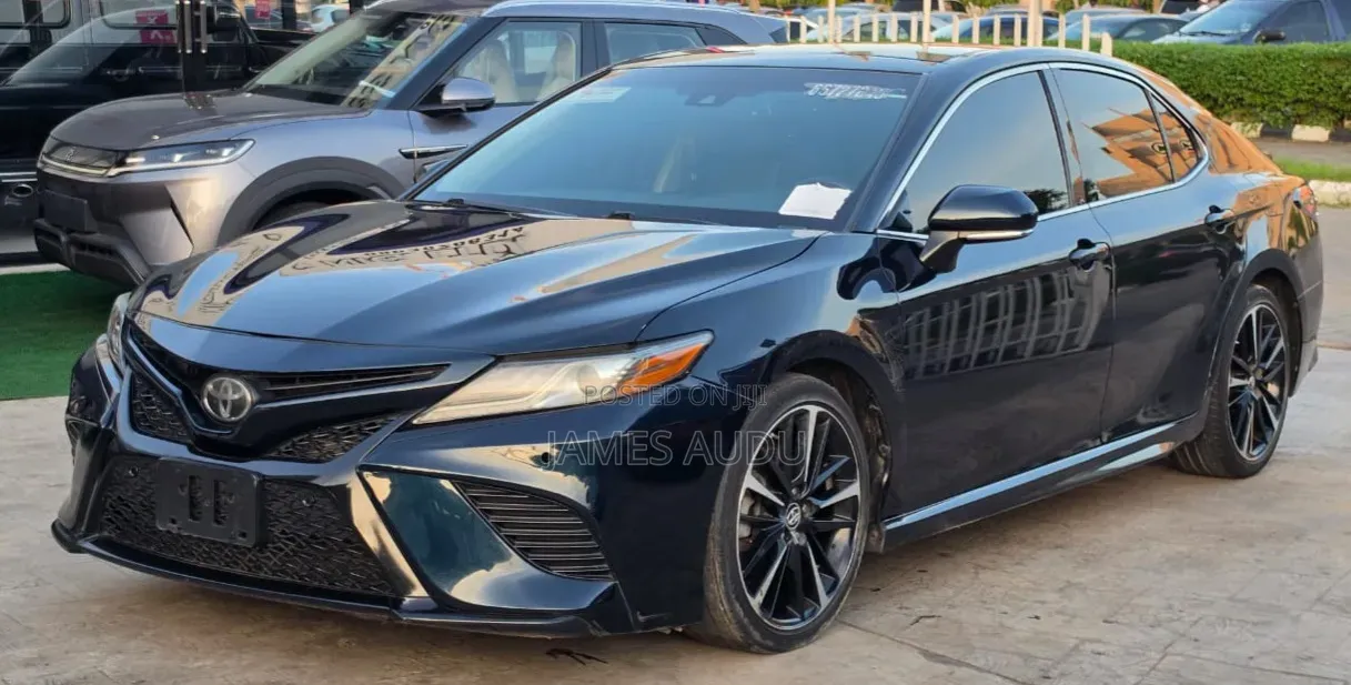 Toyota Camry 2018 Black