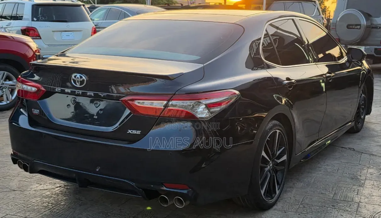 Toyota Camry 2018 Black