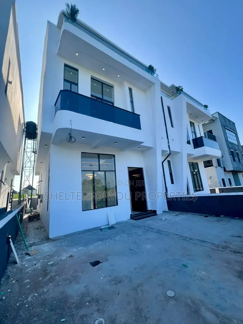 4bdrm Duplex in Lekki Expressway for sale