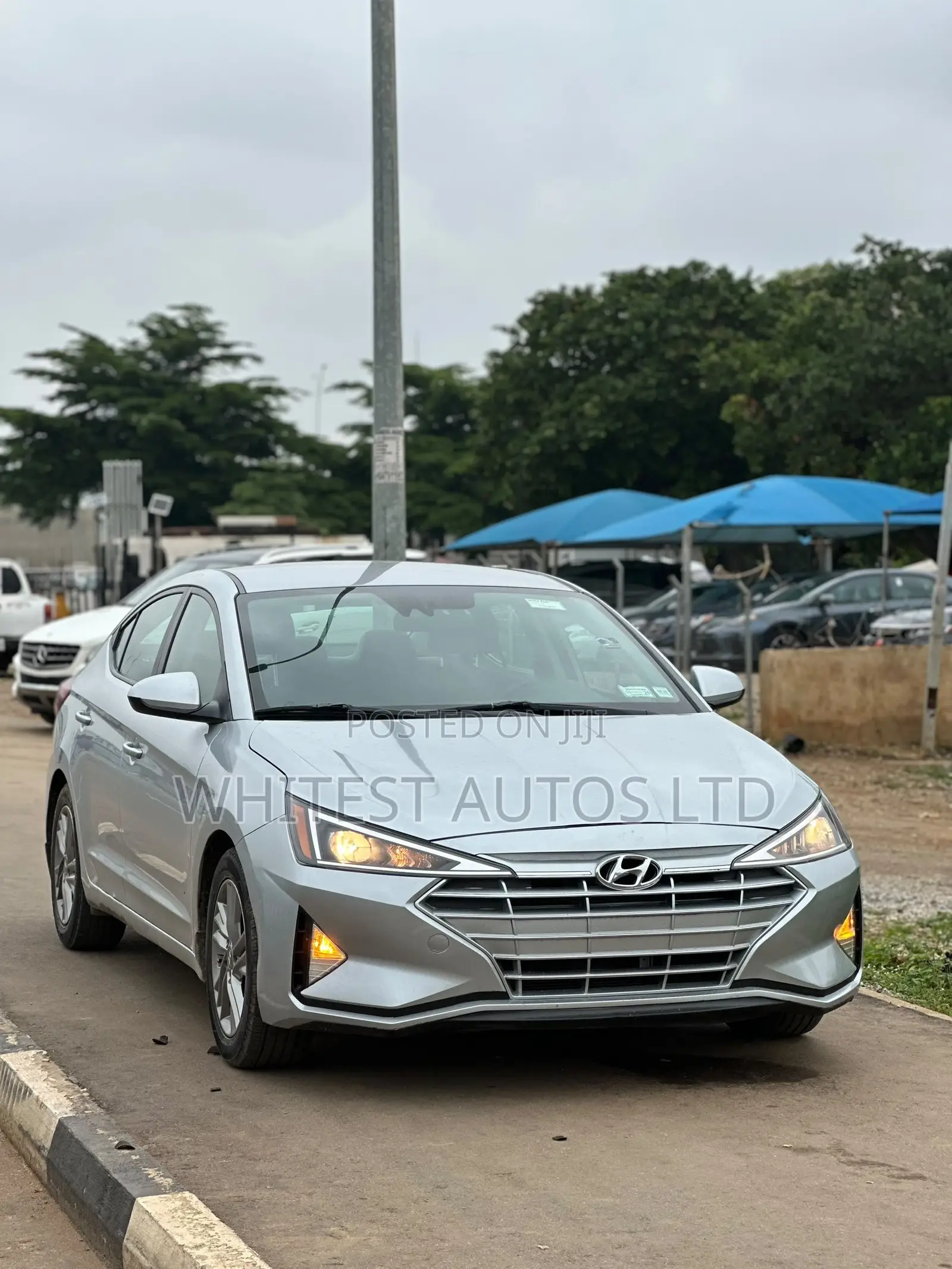 Hyundai Elantra SE 2021 Silver
