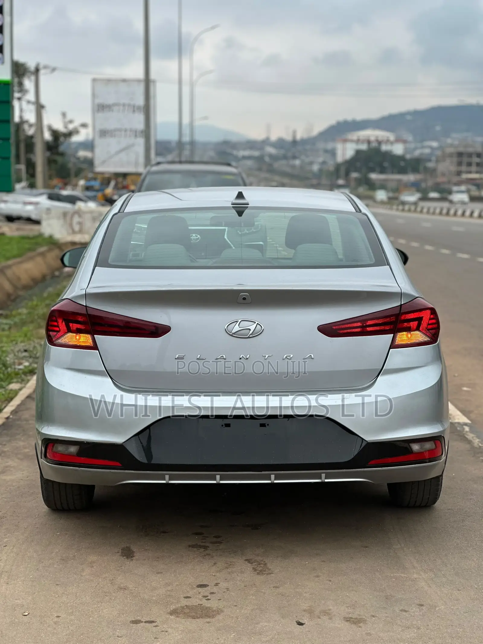 Hyundai Elantra SE 2021 Silver