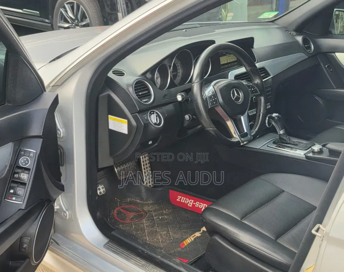 Mercedes-Benz C300 2013 Silver