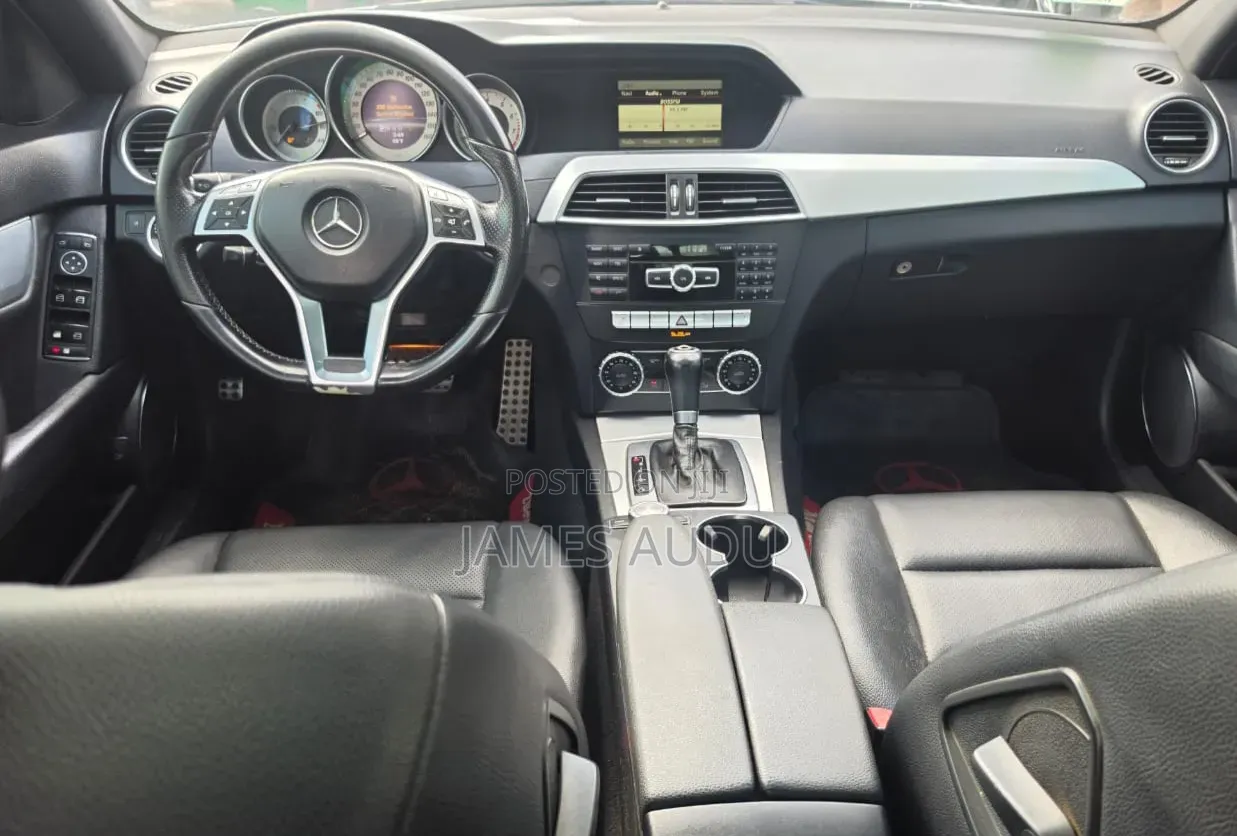 Mercedes-Benz C300 2013 Silver