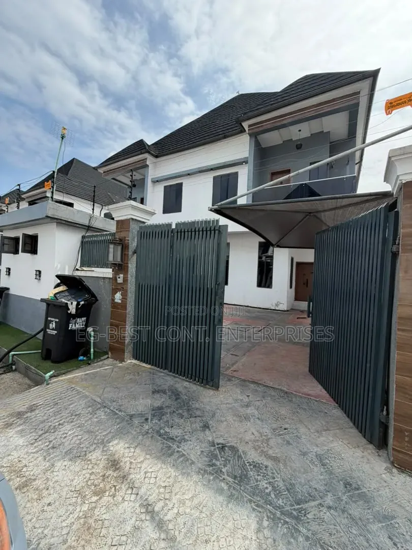 4bdrm Duplex in Chevron Estate for sale