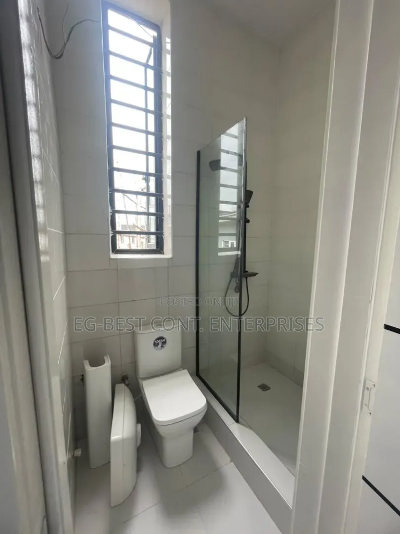 4bdrm Duplex in Ikota for sale