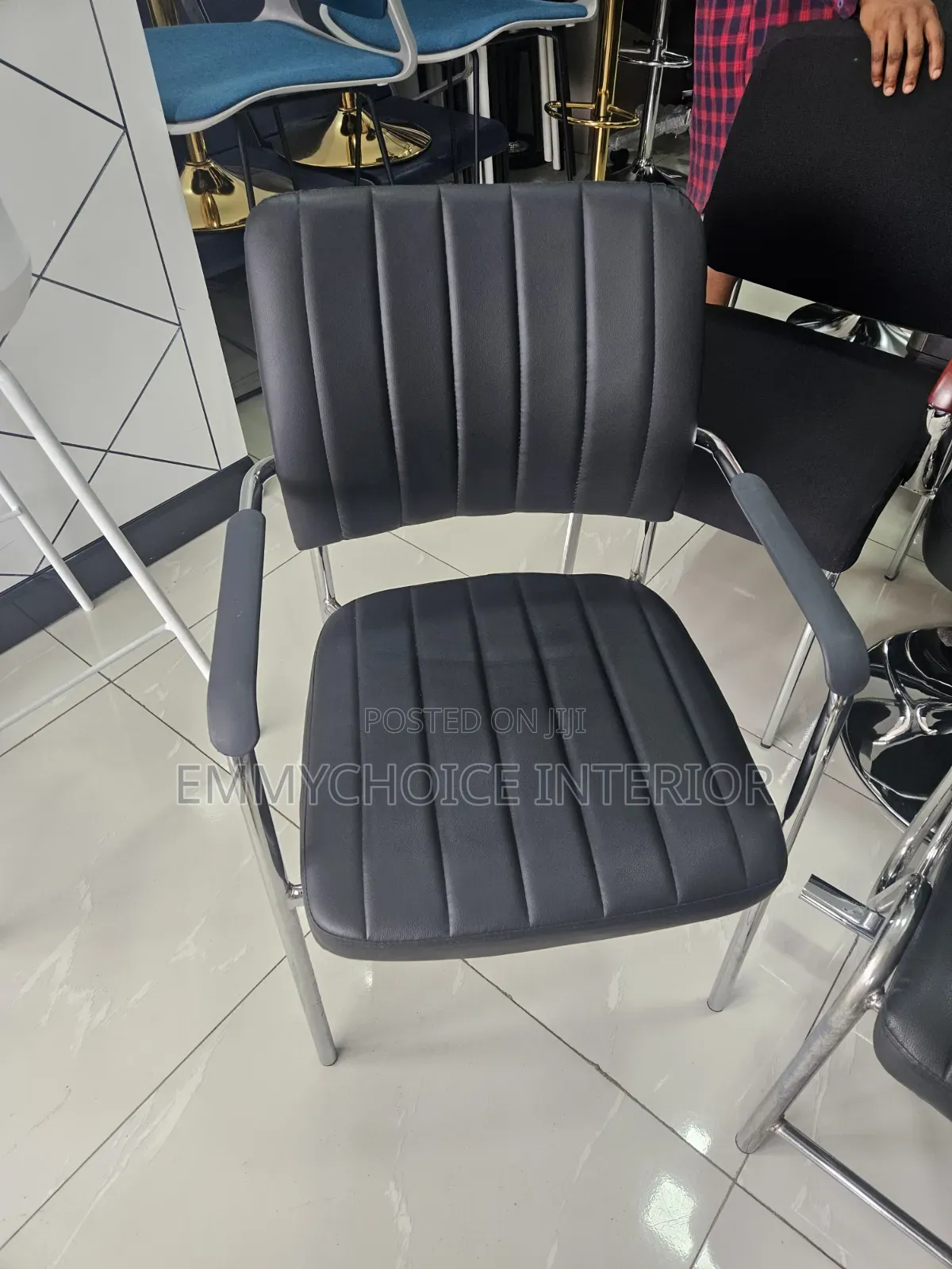 4 Leg Unique Visitor Chair of High Quality