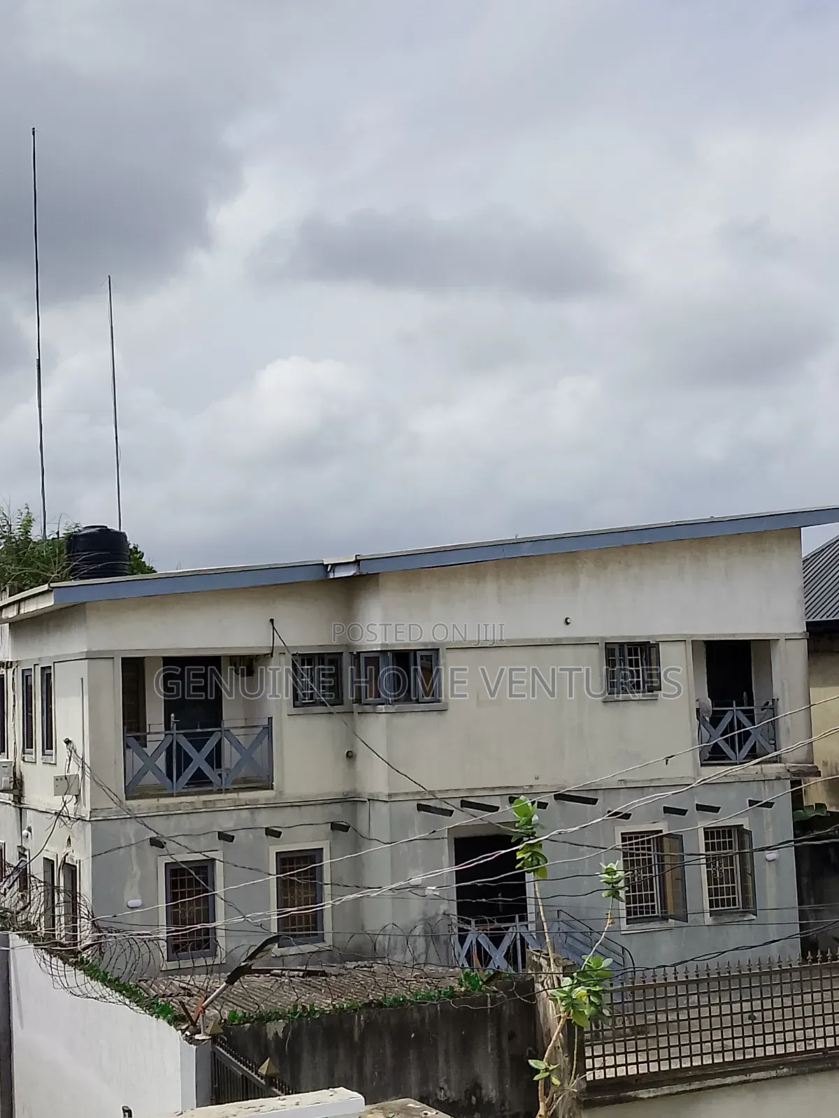 8bdrm Block of Flats in Ebute for sale
