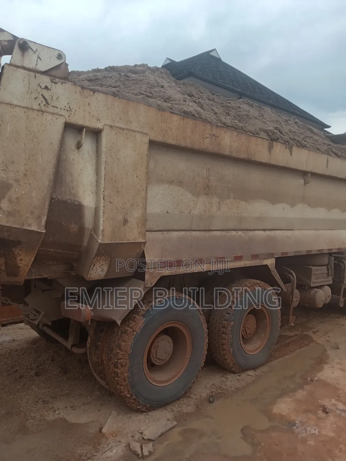 30 Tons of Sharp Sand