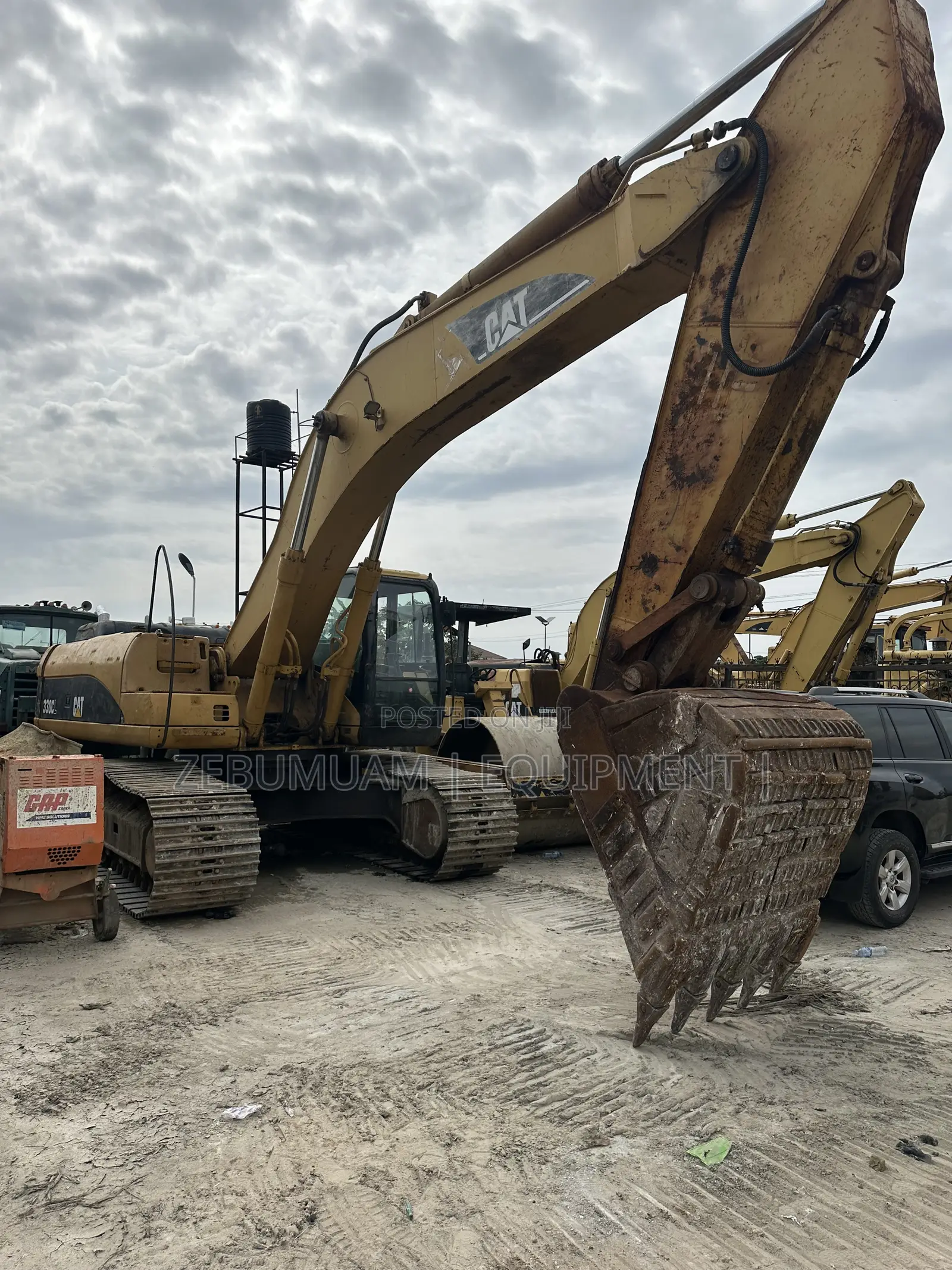 Caterpillar Excavator 330CL for Sale: Price: 150M Naira Only.