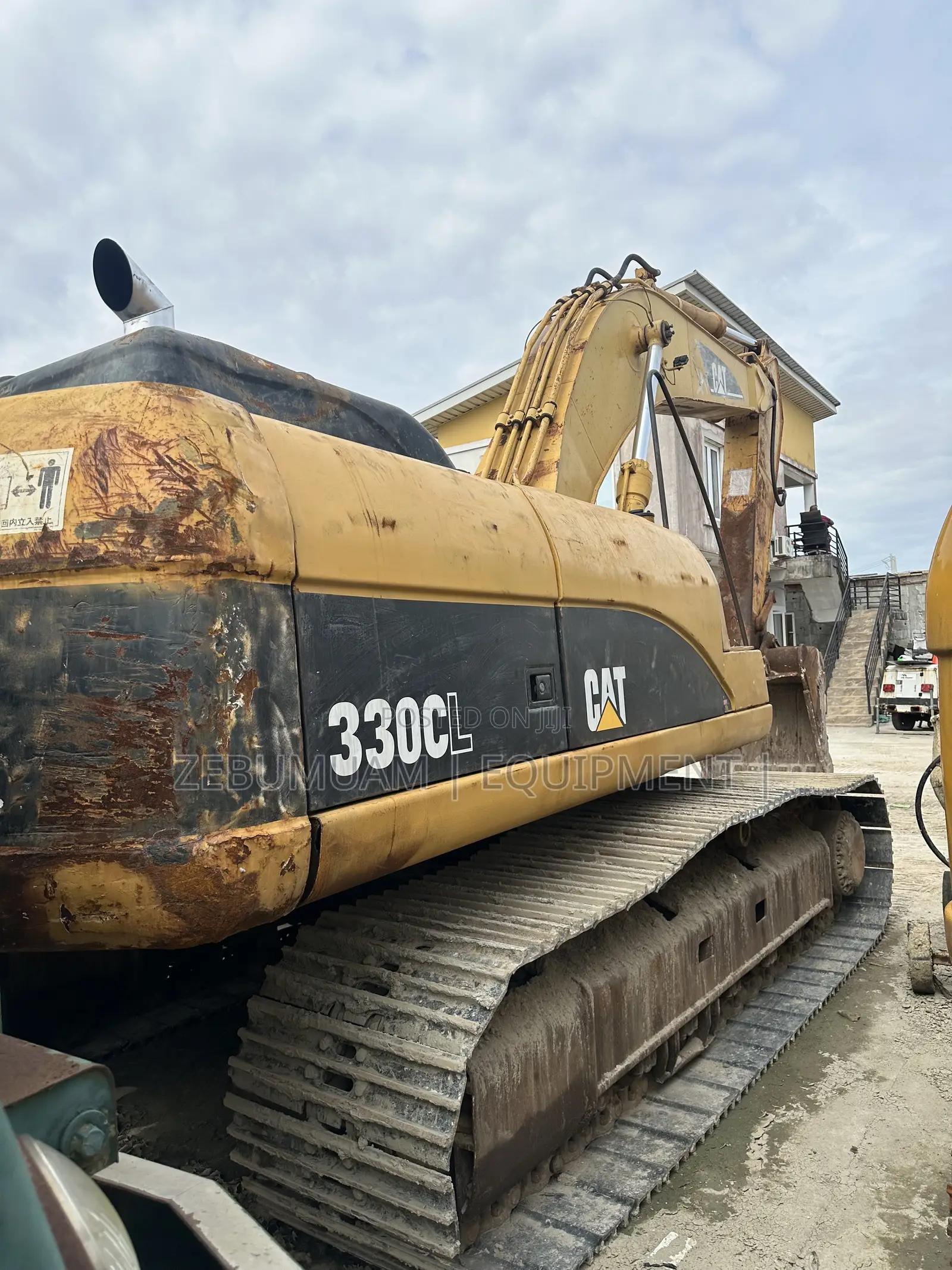 Caterpillar Excavator 330CL for Sale: Price: 150M Naira Only.