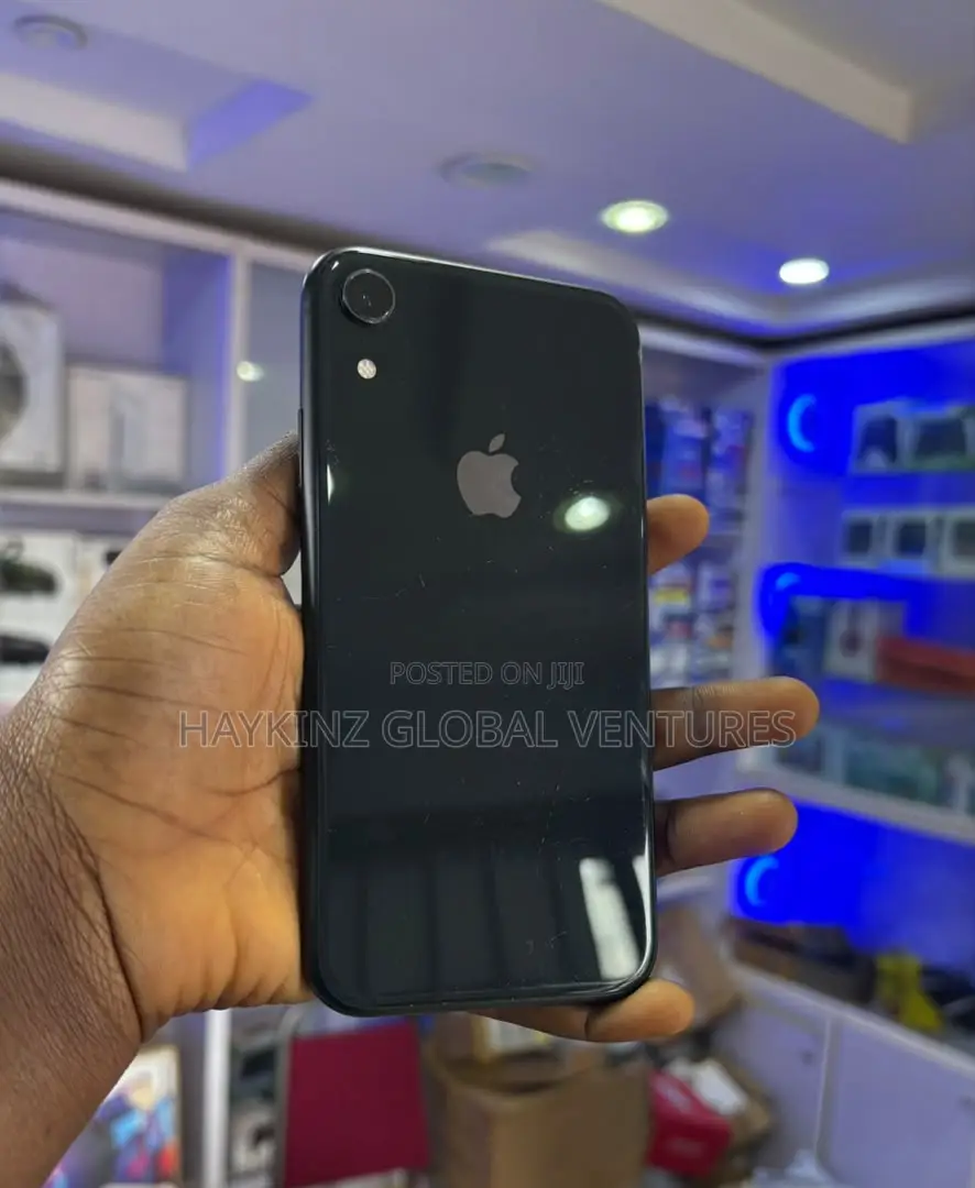 Apple iPhone XR 64 GB Black