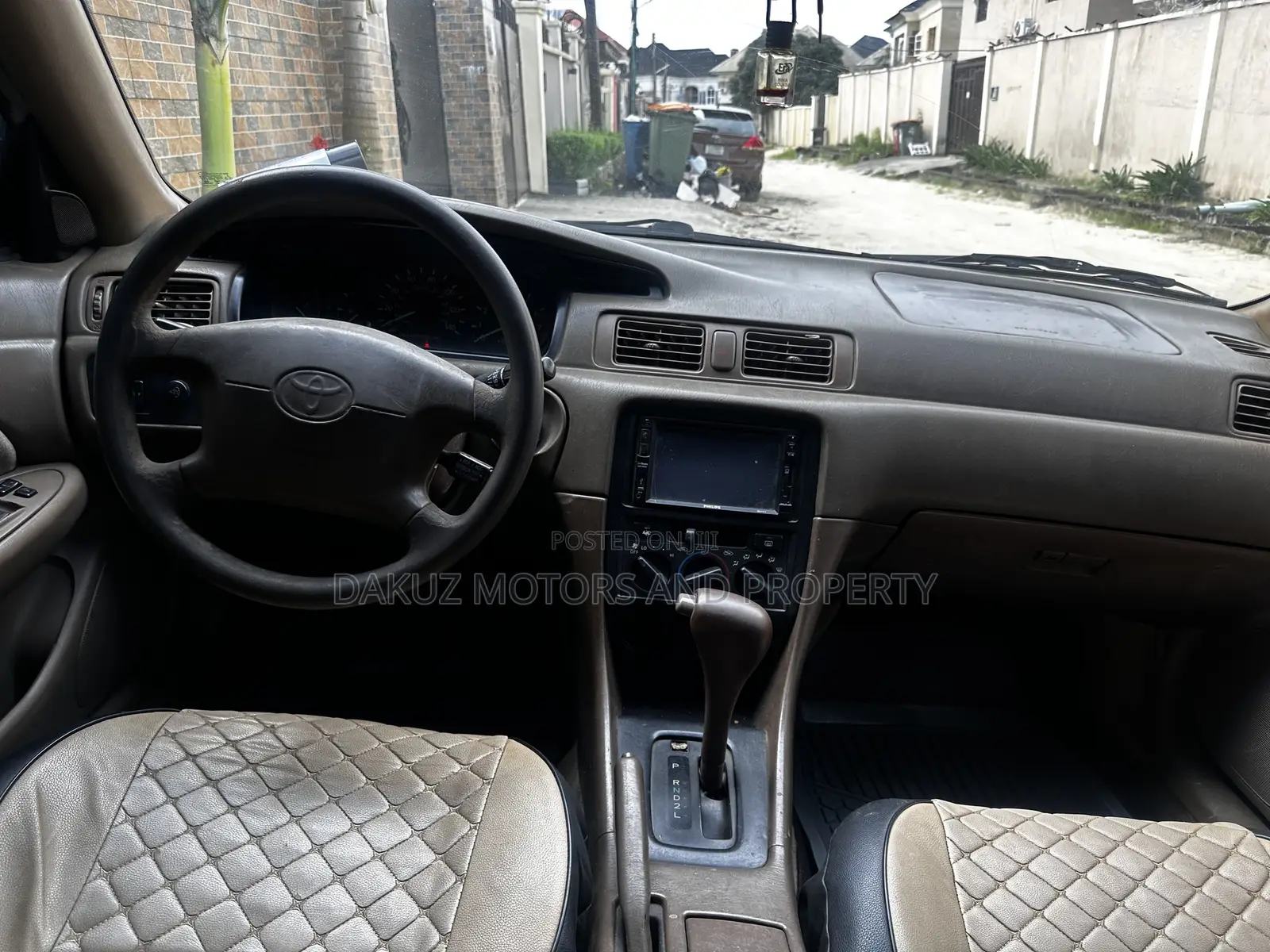 Toyota Camry 2000 Silver